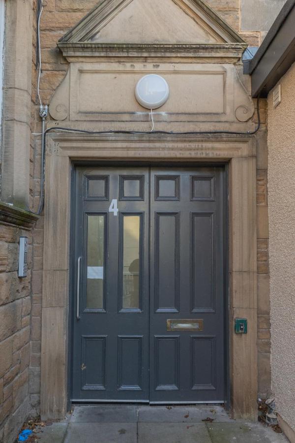 New 3-Bedroom Apartment Close To City Centre EDI Exterior foto