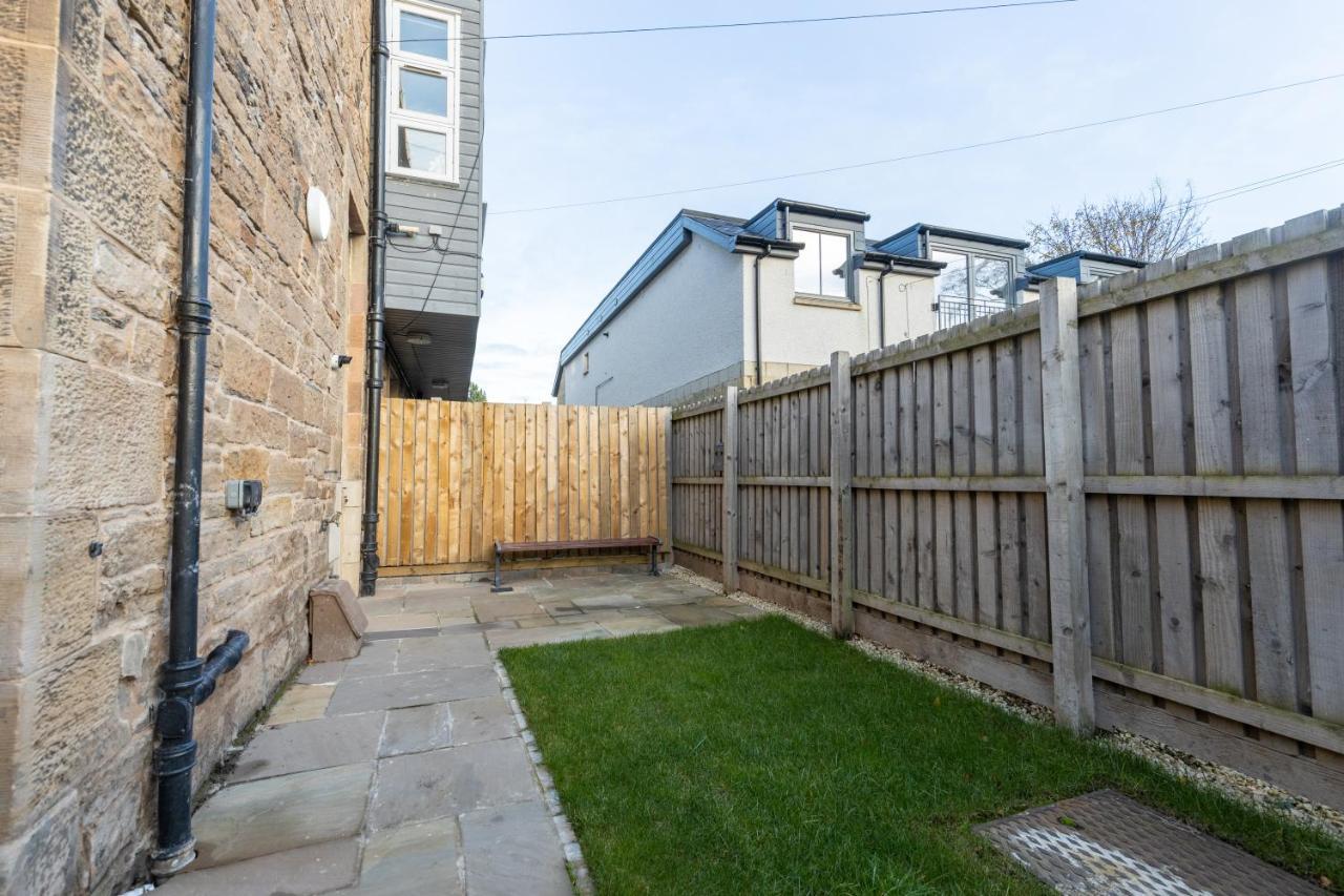 New 3-Bedroom Apartment Close To City Centre EDI Exterior foto